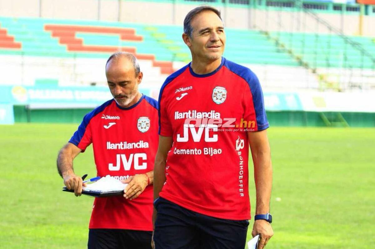 El ex Instituto Francisco "Pancho" Buteler y su experiencia en Honduras junto a la "Tota" Medina. (Gentileza Diez. hn).