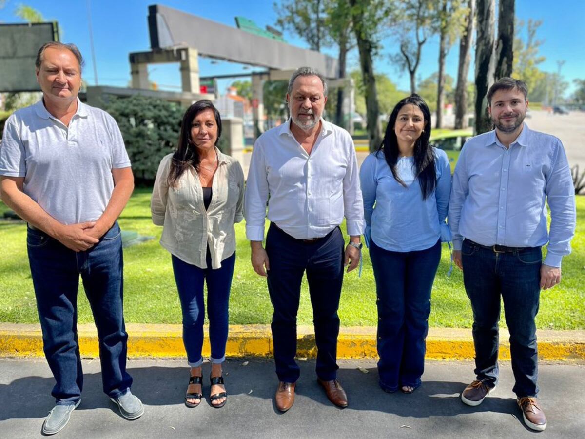 Diferencias. Laura Rodríguez Machado y Gustavo Santos comparten el partido, el bloque en Diputados, pero ambos están lanzados como precandidatos a gobernadores por el PRO. (La Voz / Archivo)