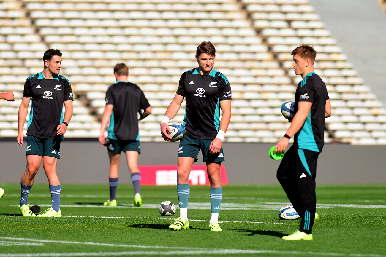 Captain's Run de los All Blacks en el Estadio Mario Alberto Kempes. (Jóse Gabriel Hernández / La Voz)