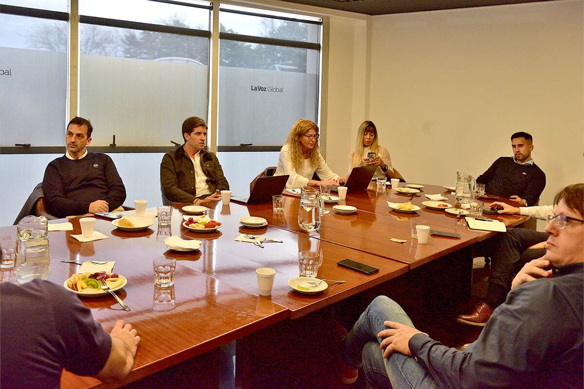 Cristian González, Franco Strazza, Javier Malbrán, Paolo Vieyra, Mariana Geimonat y Marcos Marchi compartieron análisis del mercado.