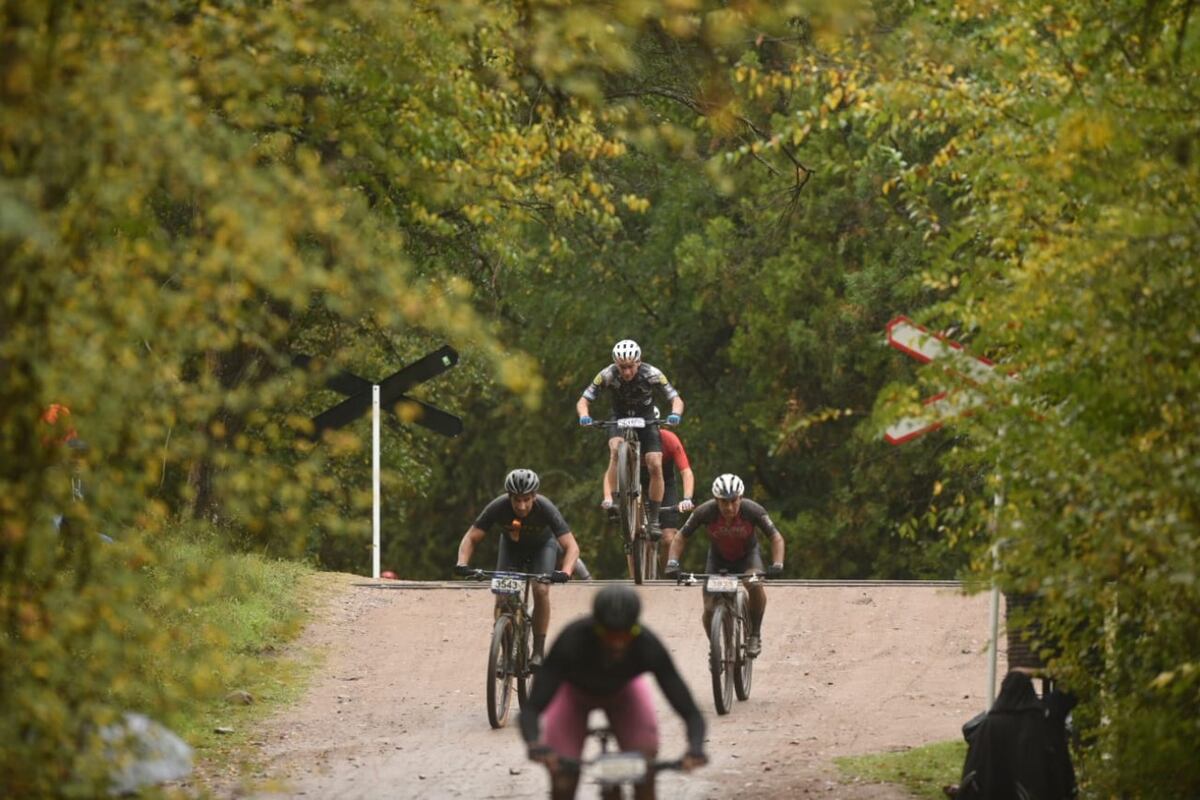 Desafío Río Pinto, día2. La competencia más convocante de MTB a nivel continental, con una inscripción de 5500 participantes, un récord histórico. (La Voz)