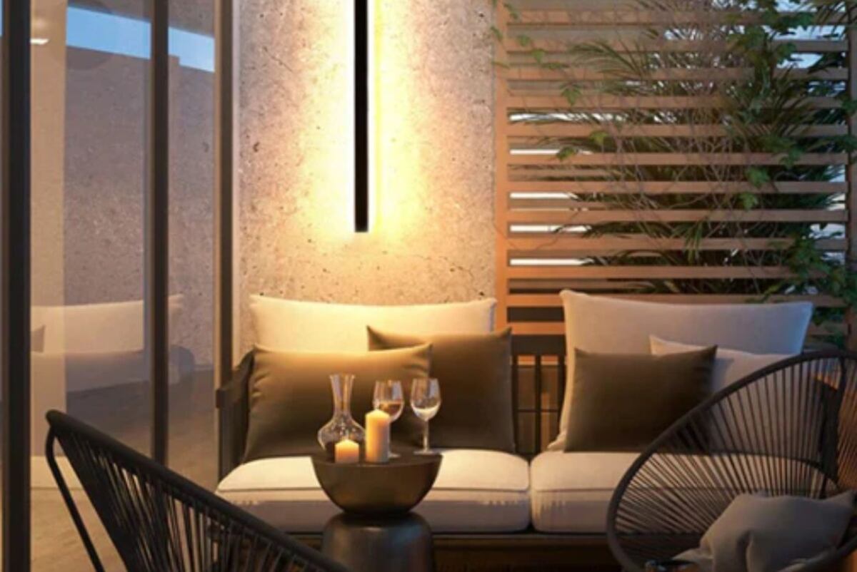 En estos ambientes pequeños, la iluminación lo cambia todo. (Foto: Pinterest).