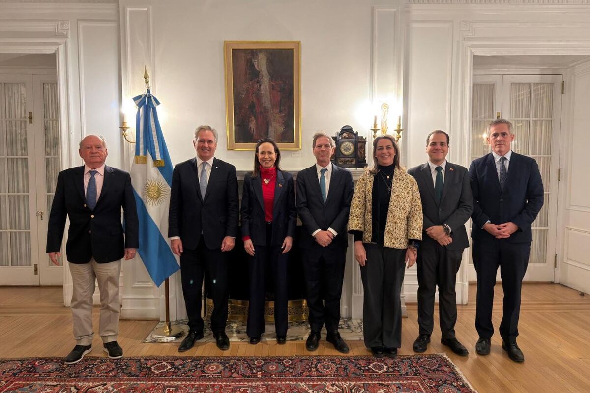María Corina Machado se reunió con el canciller argentino para analizar la transición en Venezuela (X: @voceriavzla)