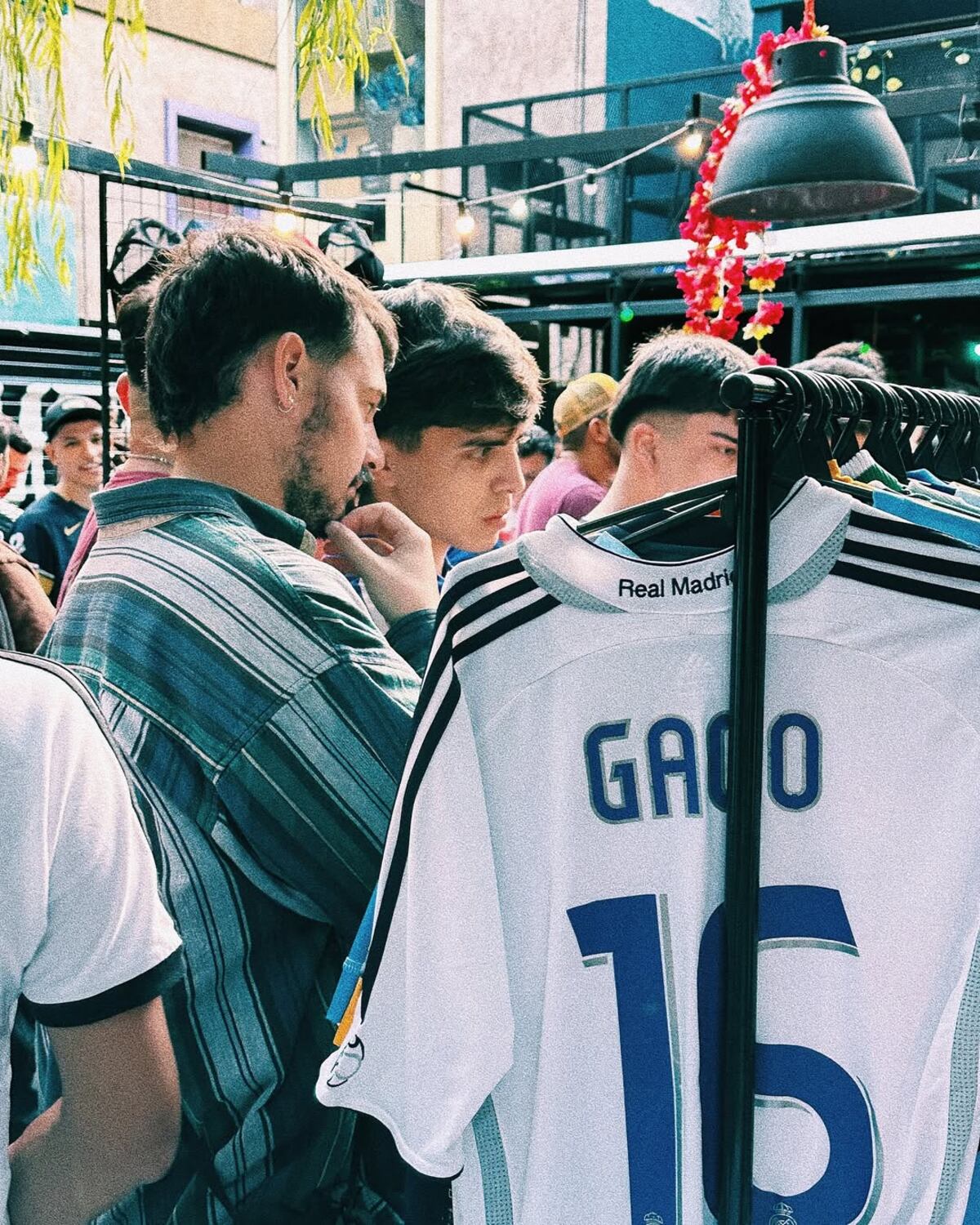La feria de camisetas de fútbol más copada de Córdoba celebra su aniversario. (Gentileza Camisetazo).