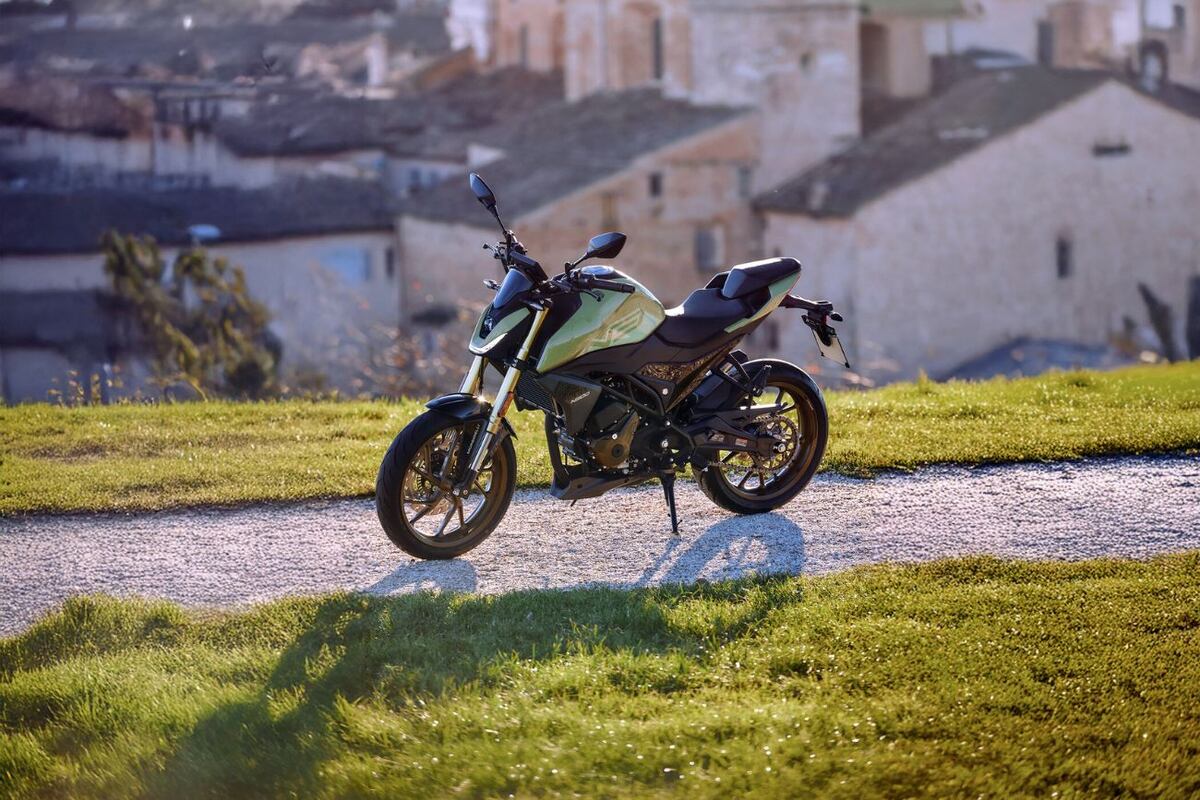 Morbidelli N300.