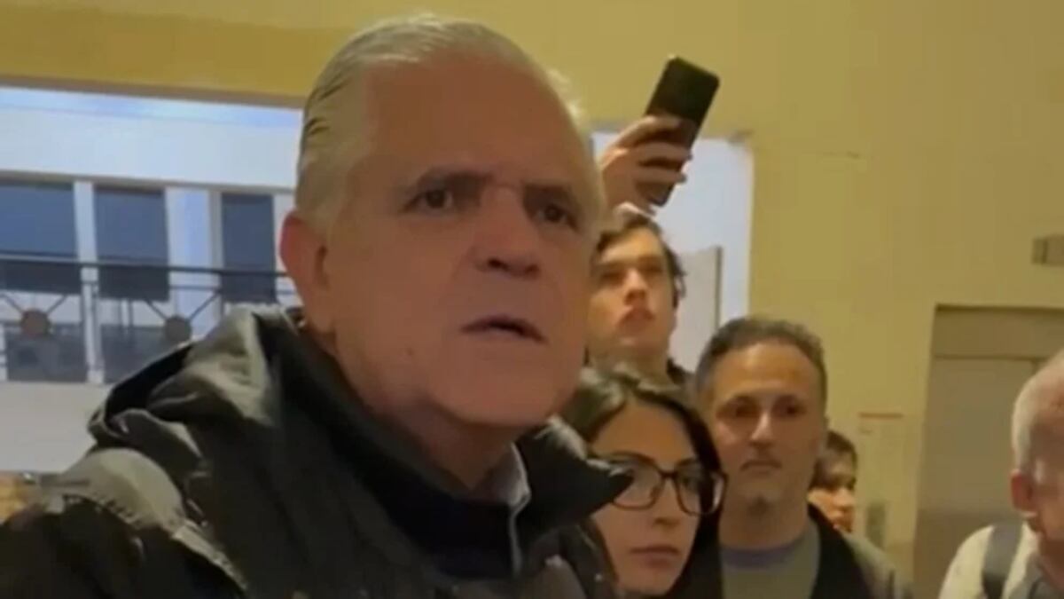 El economista liberal Ricardo López Murphy denunció este martes que sufrió un bloqueo en la Universidad de Buenos Aires. Foto: Web