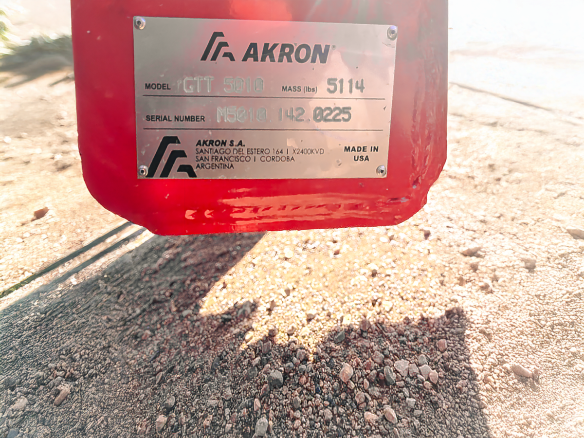 "MADE IN USA". La empresa Akron, de San Francisco, ya fabrica embolsadoras de granos secos en Estados Unidos para los mercados de la región. (Gentileza Akron)