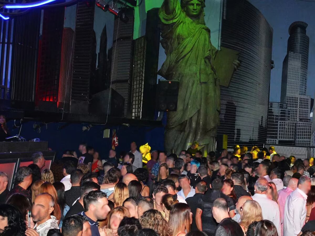 El encuentro será a las 23 horas en el club nocturno Moly, ubicado en el barrio porteño de Palermo. (Infobae)