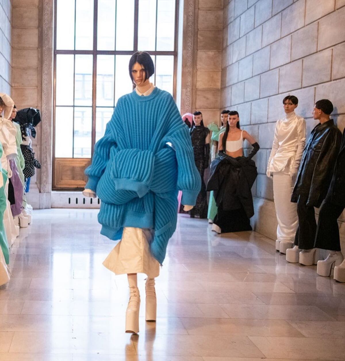 Desfile de Marc Jacobs. Foto Instagram.