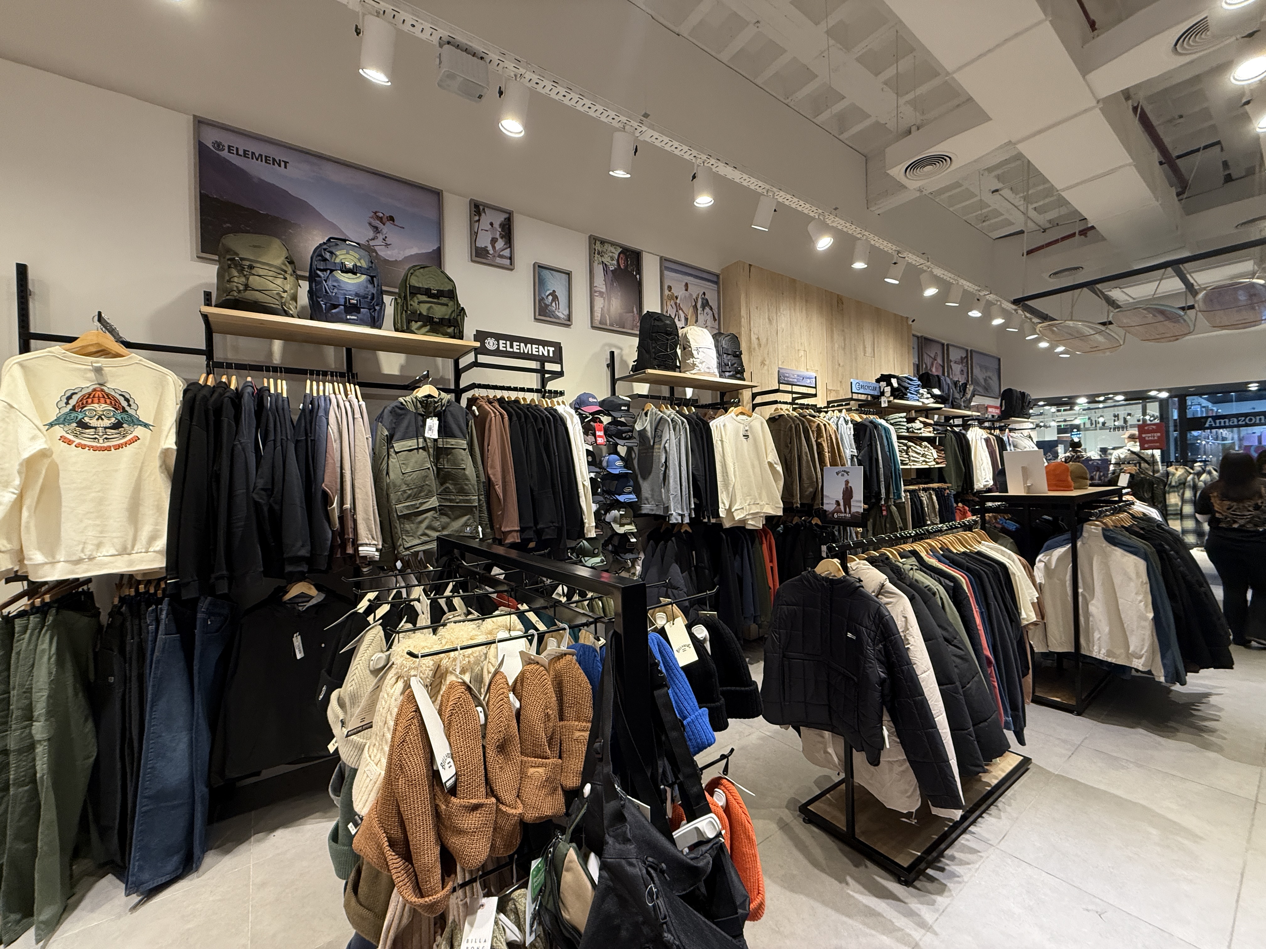 Nuevocentro Shopping inaugura el primer local de Billabong en el interior del país