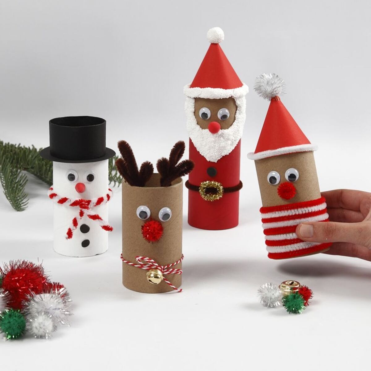 Navidad 2025: cómo convertir tubos de cartón en adornos elegantes, ecológicos y hechos en casa