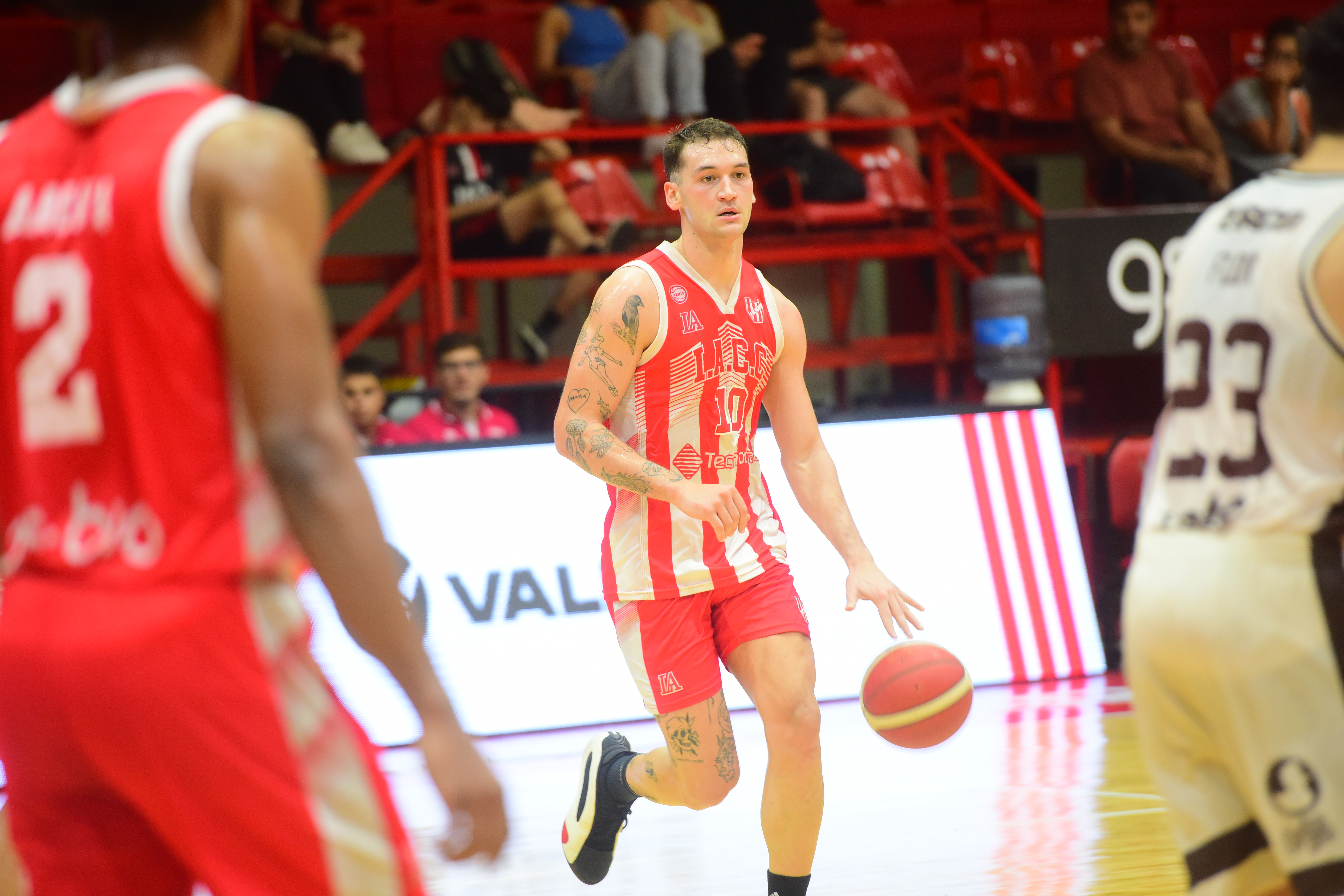 Nicola Pomoli jugó la ventana de la AmeriCup con su Uruguay y regresó a la Liga Nacional con Instituto. (Javier Ferreyra / La Voz)
