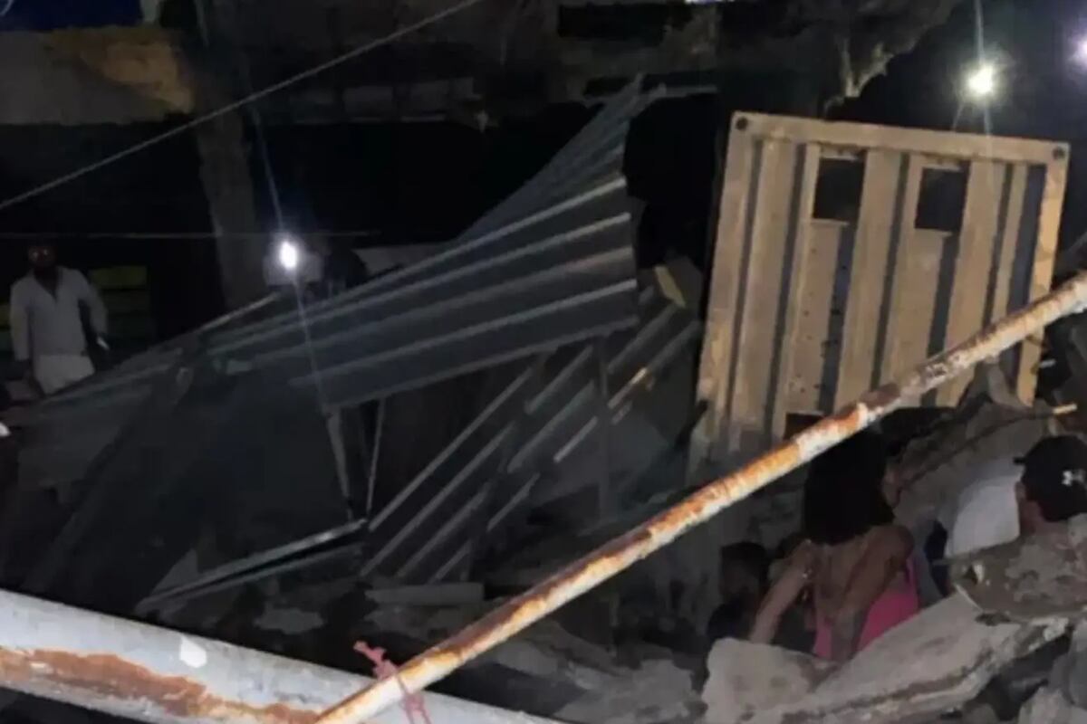 Se desploma techo en el Jet Set durante fiesta de Rubby Pérez. (Gentileza)