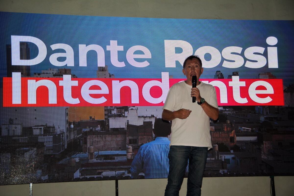 El radical Dante Rossi se lanzó en busca de una candidatura en la Capital para 2027.