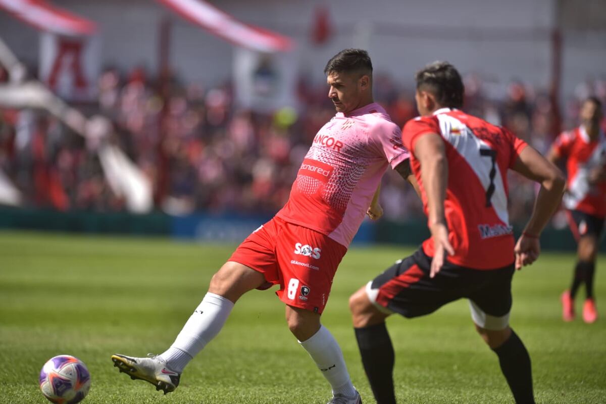 "El Tano" Graciani fue titular en el amistoso ante Maipú. (Facundo Luque / La Voz)