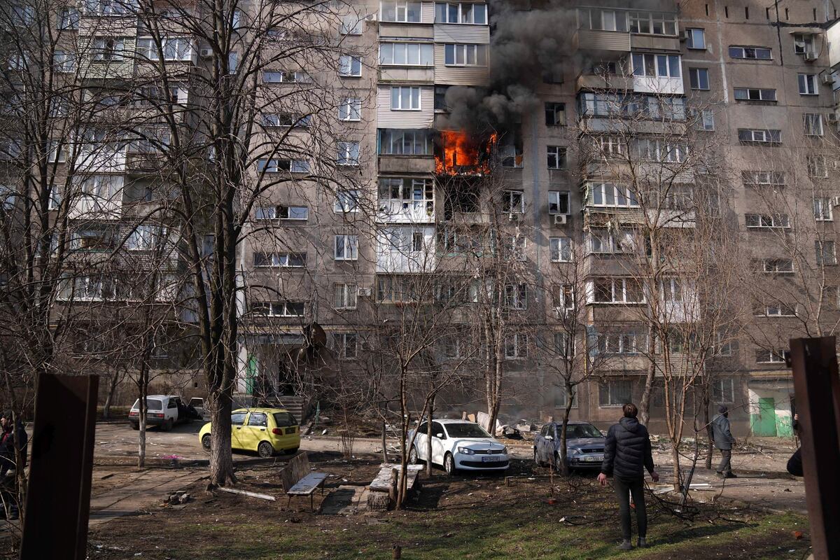 Mariúpol. Se calcula que la invasión rusa dejó unos 20.000 muertos en la ciudad. (Foto / AP / Alexei Alexandrov)
