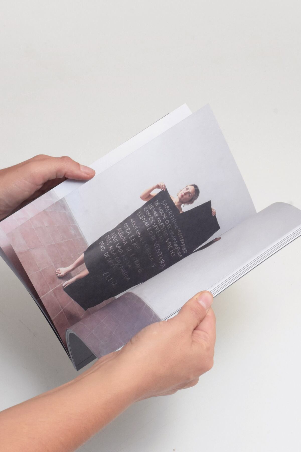 "Hilvanar un cuerpo", libro de Sofía Sartori que se presenta este jueves.