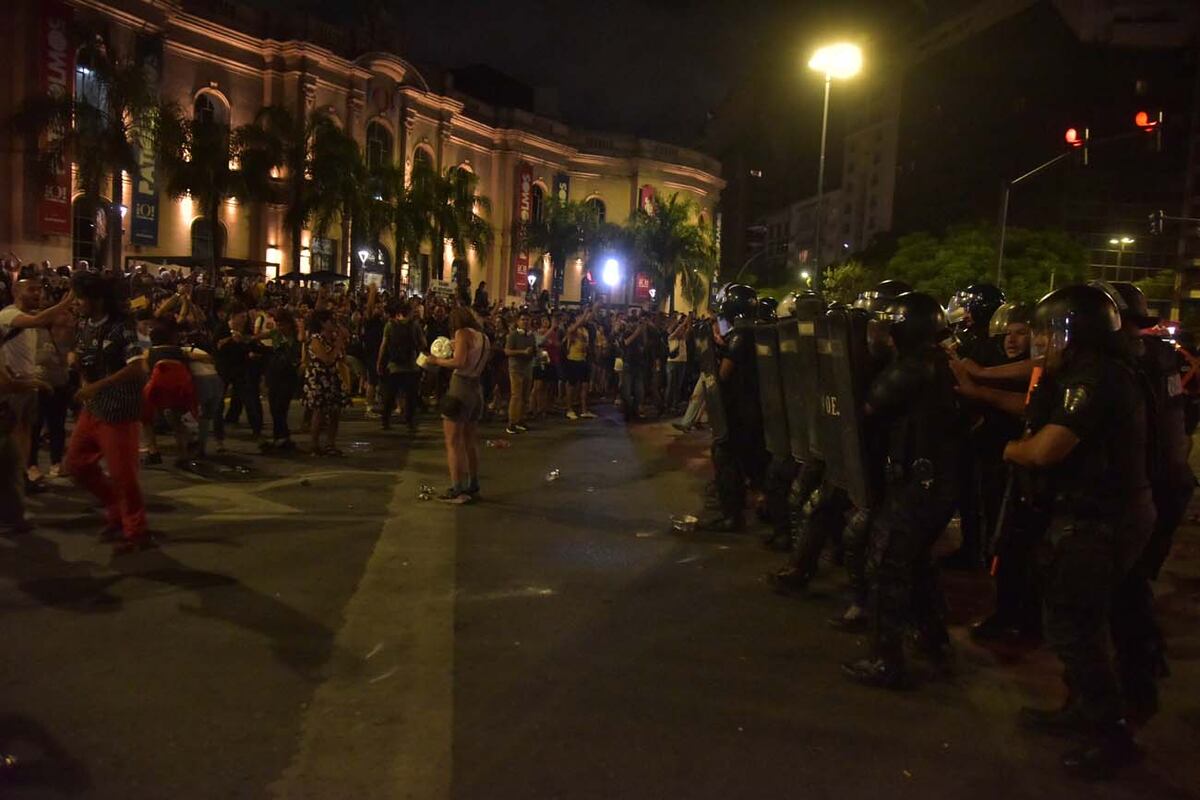 cacerolazo en patio olmos