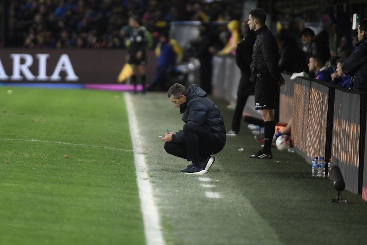 Talleres enfrentó a Boca en La Bombonera por la Liga Profesional. (Federico López Claro)