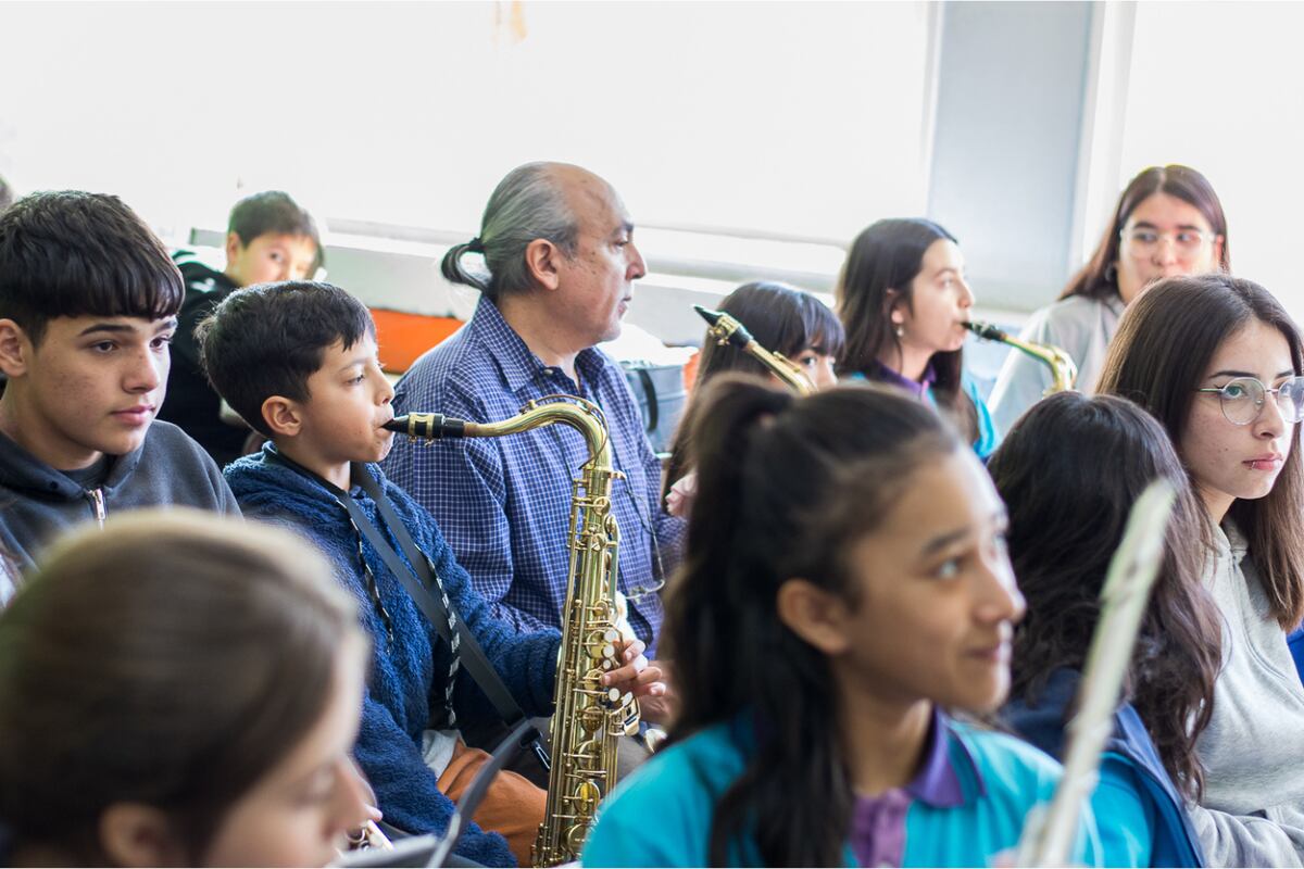 "La Justo Band", conformada por estudiantes de una escuela primaria de barrio Villa Azalais.