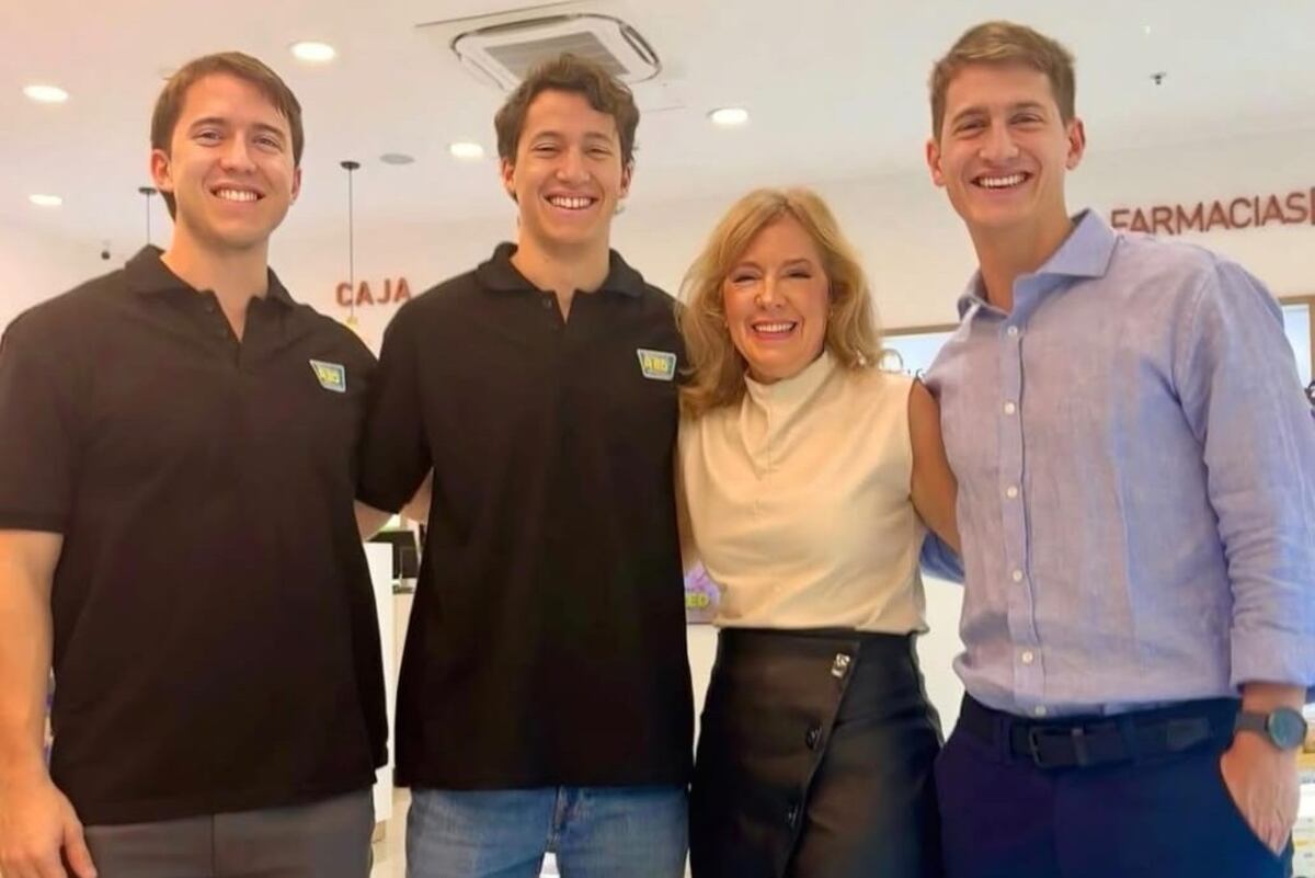 Mariana Scerbo, de Farmacias Red, y sus tres hijos: Matías, Ezequiel y Tomás (Foto: gentileza Mariana Scerbo)