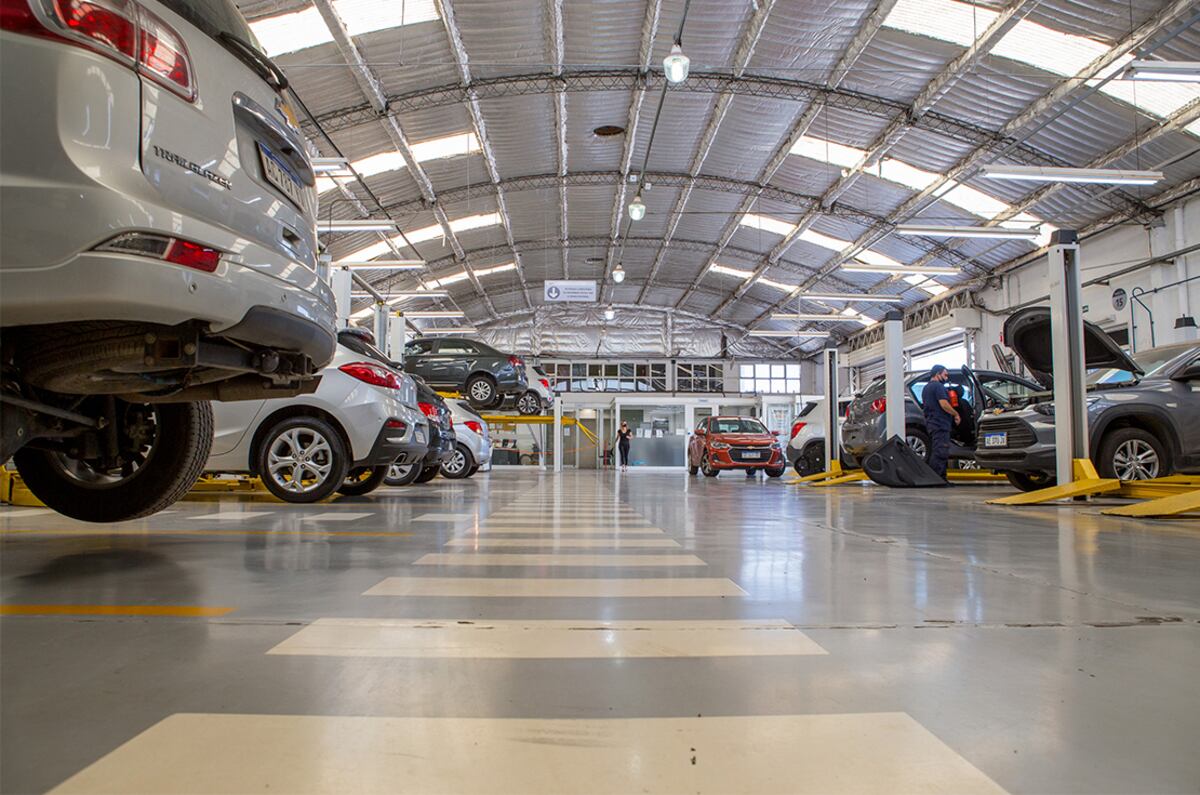 Taller especializado y de última generación para el servicio oficial y posventa Chevrolet / Mundo Maipú