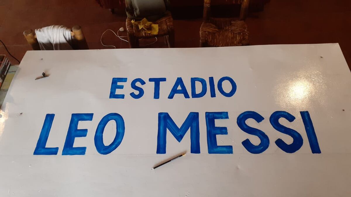 El estadio "Leo Messi", en Mendoza, en medio de la cordillera de Los Andes. (Gentileza Maca Guardiola).