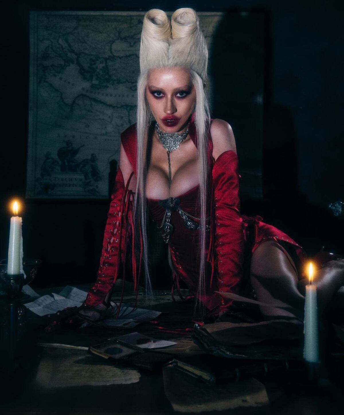 Christina se puso en la piel de Drácula.