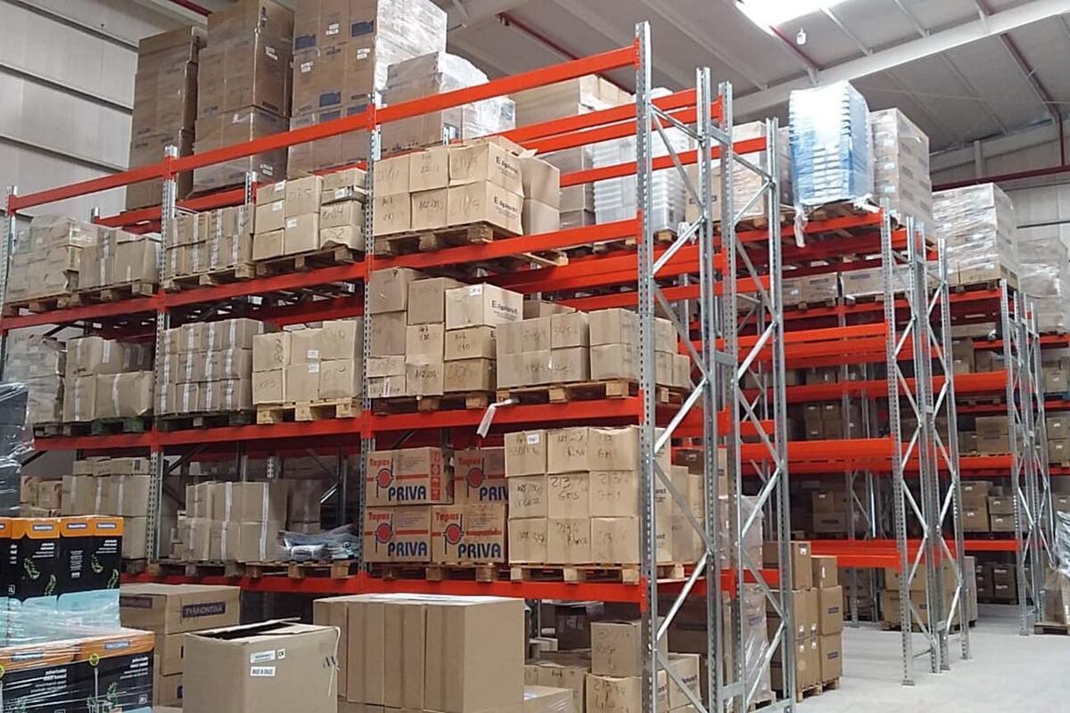 Los racks selectivos de línea pesada tienen la capacidad de adaptarse a las necesidades y a las condiciones estructurales del depósito.