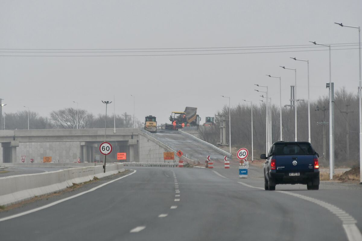 Ruta Nacional 8. Autovía entre Río Cuarto y Holmberg, casi lista. (Tomás Fragueiro / La Voz)