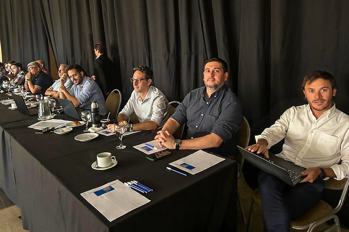 55 representantes de mandos medios de todas las unidades operativas y de servicios, fueron protagonistas de las presentaciones describiendo objetivos y estrategias para alcanzarlos.