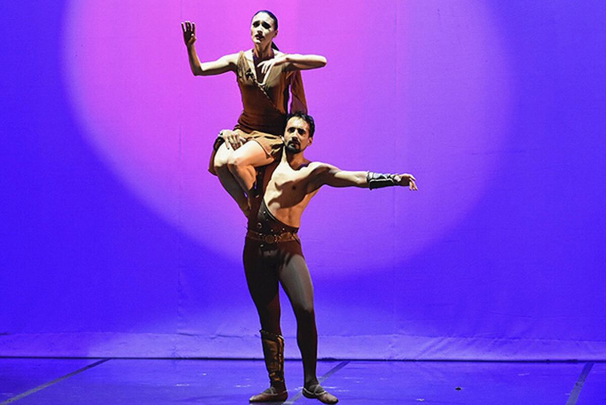 Pas de deux de la obra "Espartaco". Gentileza Teatro del Libertador.