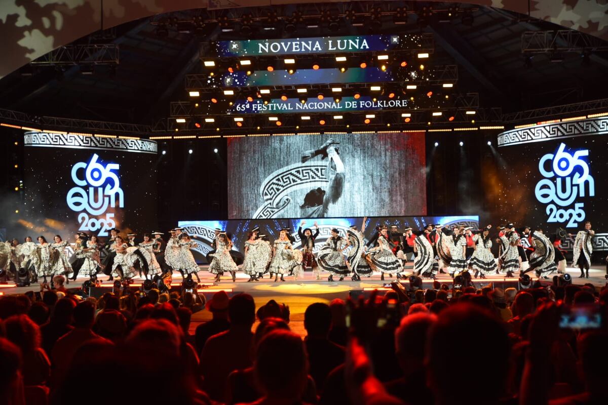 Cosquín 2025. Novena luna del Festival de Folklore, con la apertura de José Luis Aguirre. (La Voz)