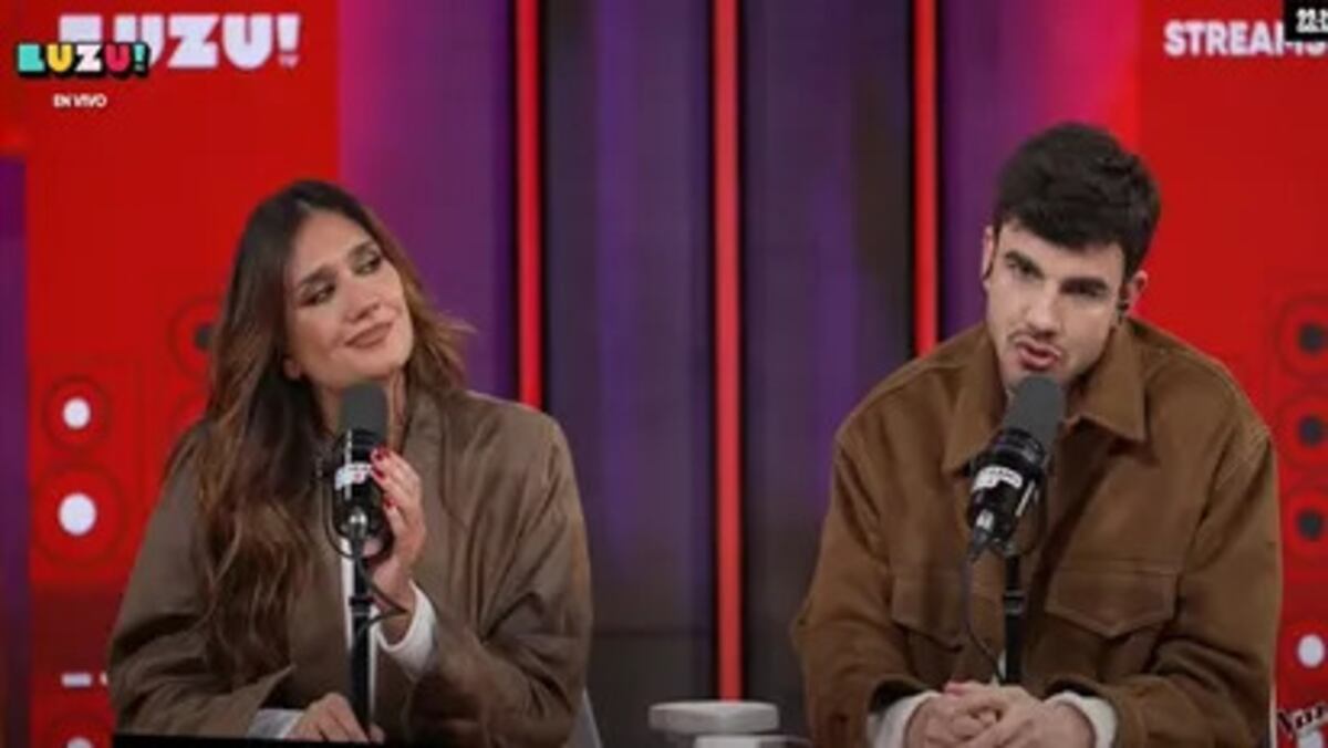 Momi Giardina y Santi Talledo en el stream de la Voz Argentina 2025. (Foto web).