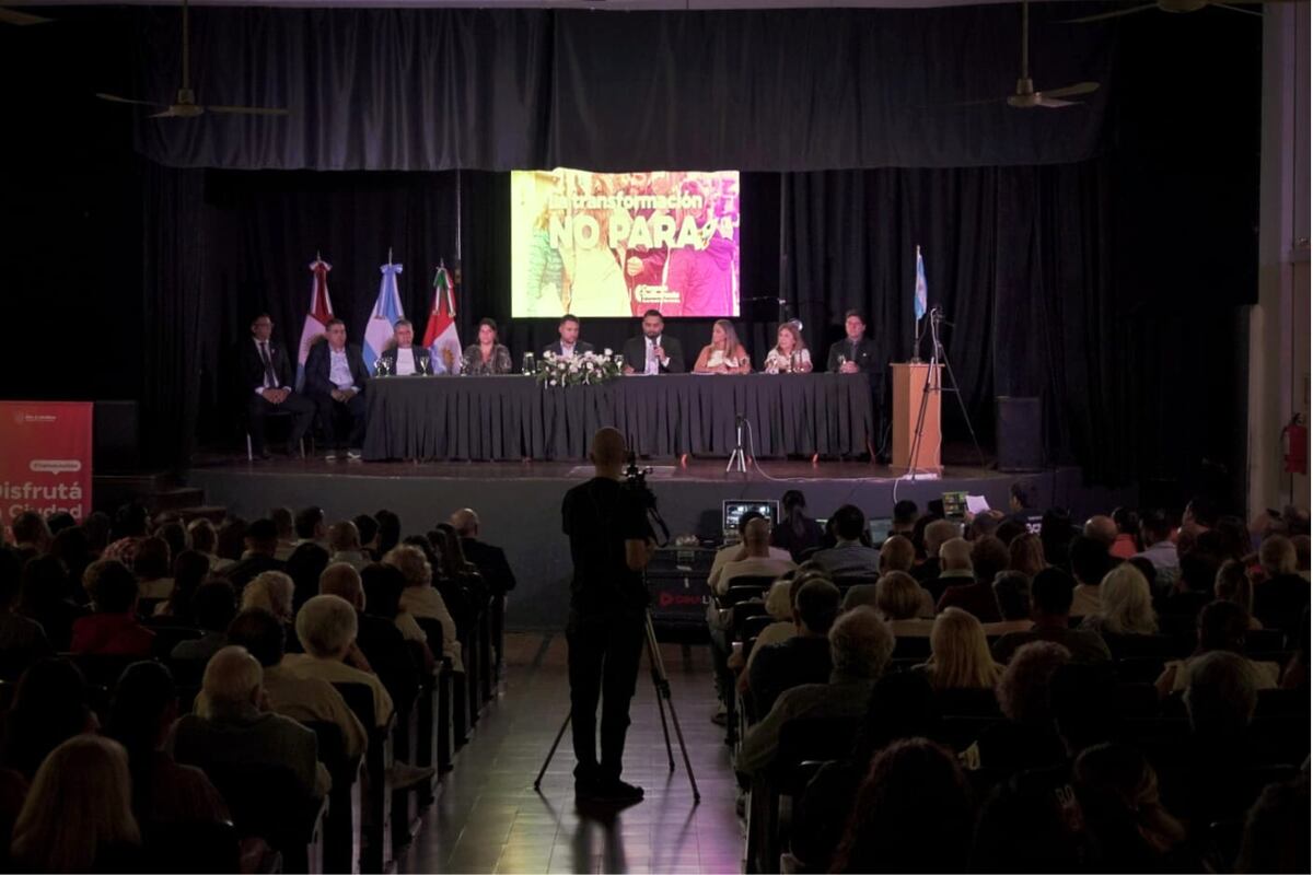 El foco del discurso se centró en la modernización del Estado, el orden financiero, la inversión social, la planificación urbana y el desarrollo económico local.