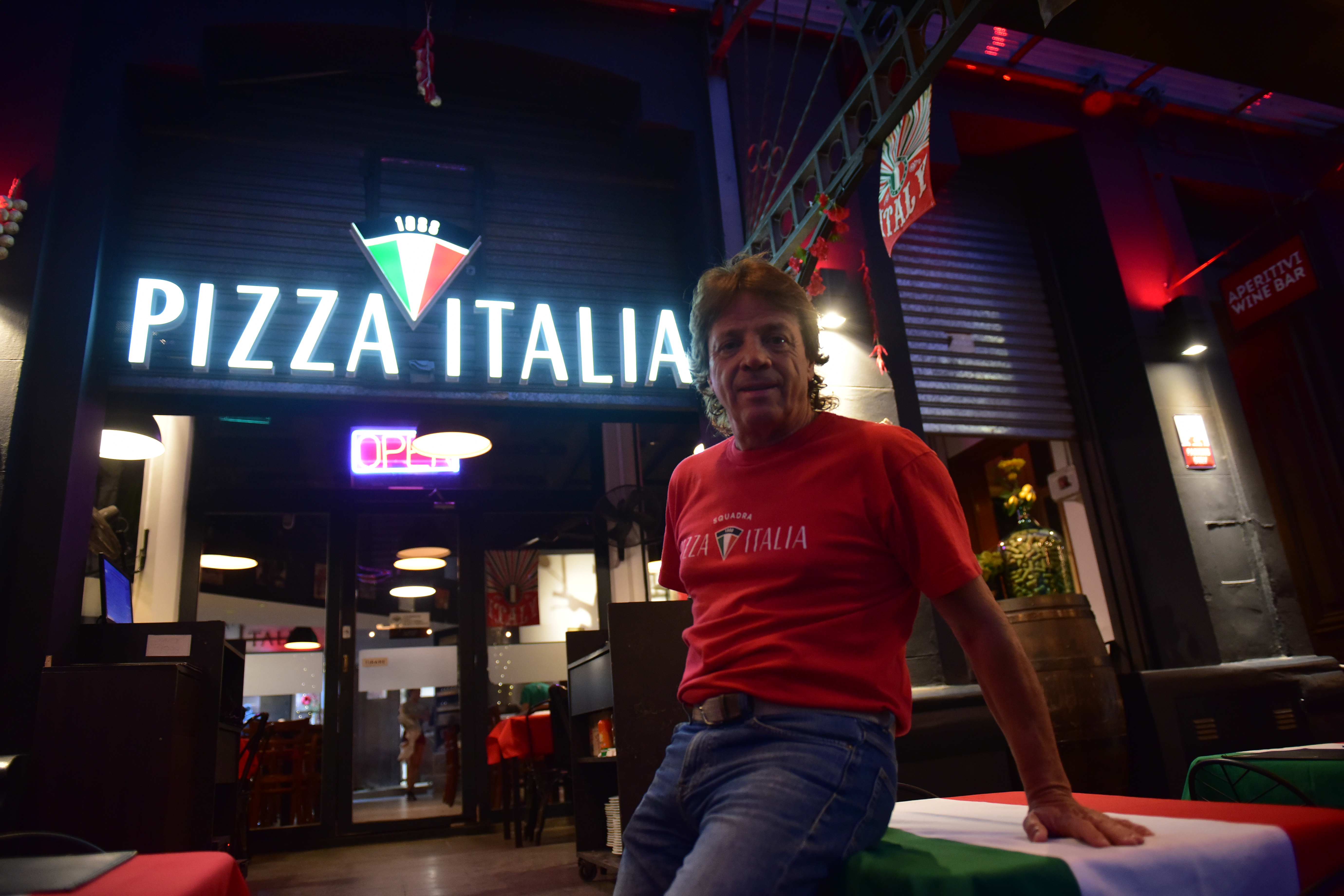 Nelson Casado es el dueño y fundador de Pizza Italia, tradicional pizzería especializada en pastas y en cocina italiana en barrio Alta Córdoba. (Javier Ferreyra / La Voz)