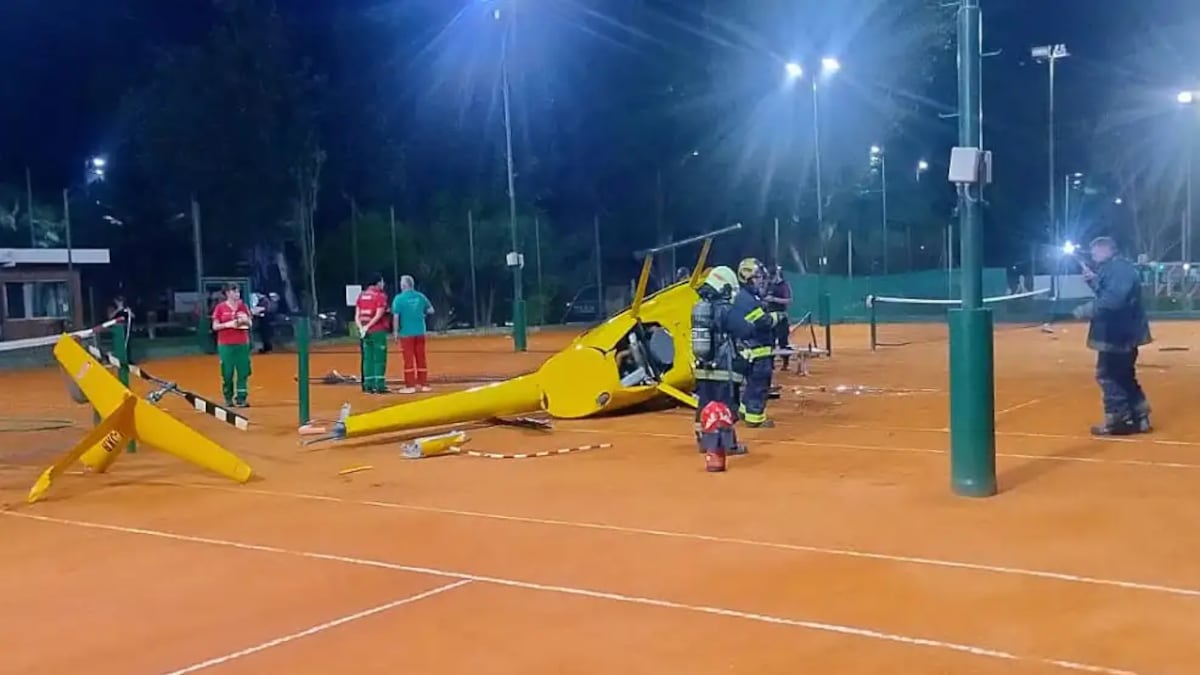 Se estrelló un helicóptero en las canchas de tenis en Palermo: tres heridos.