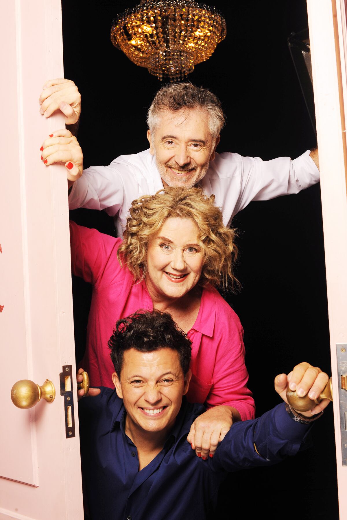 Antígona en el Baño, obra teatral con Verónica Llinás, Darío Lopilato y Héctor Díaz.