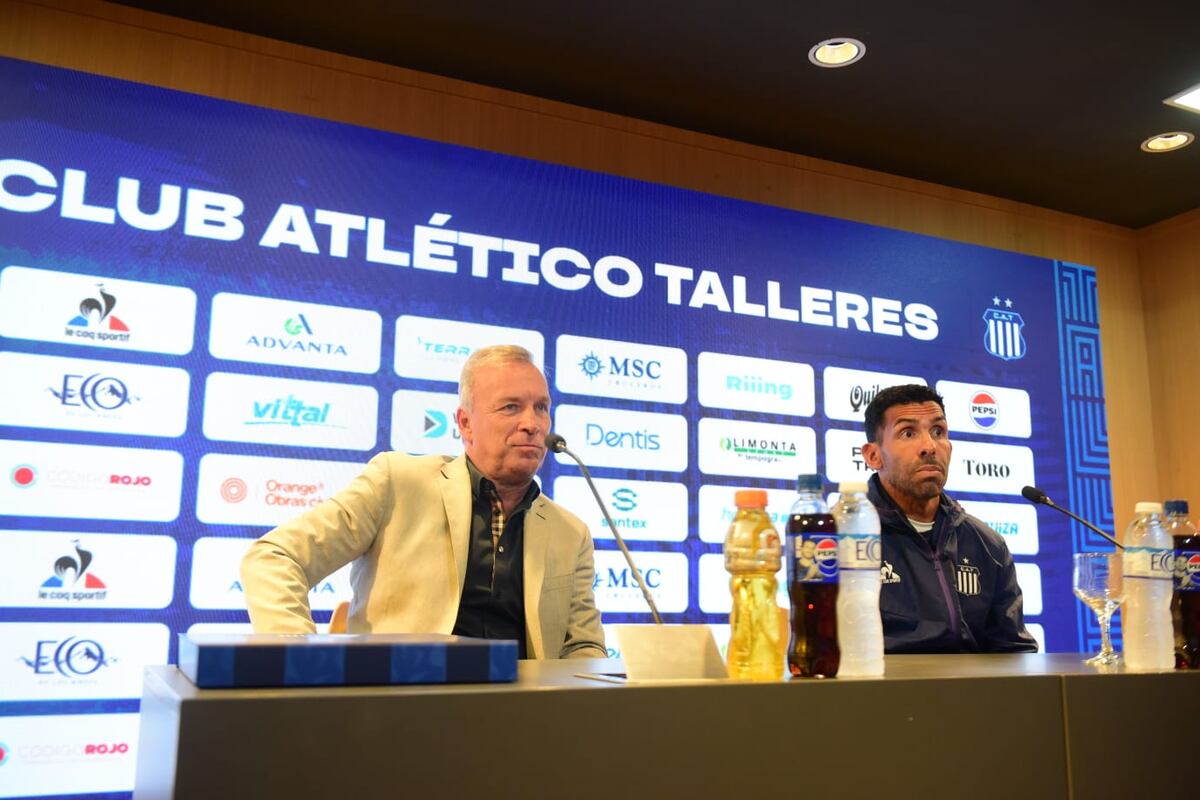 Fassi y Tevez en la presentación como DT de Talleres. (José Gabriel Hernández / La Voz).