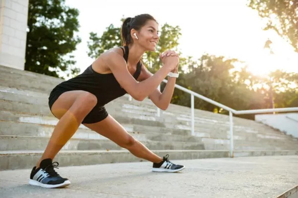 Sedentarismo: por qué ir al gimnasio no compensa las horas frente a la pantalla.