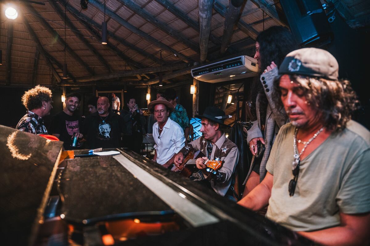 Fabián "Zorrito" Quintiero, en la previa de la celebración de sus 60 años en el festival uruguayo Medio y Medio. (Gentileza Mauricio Rodriguez @maurirod.uy)