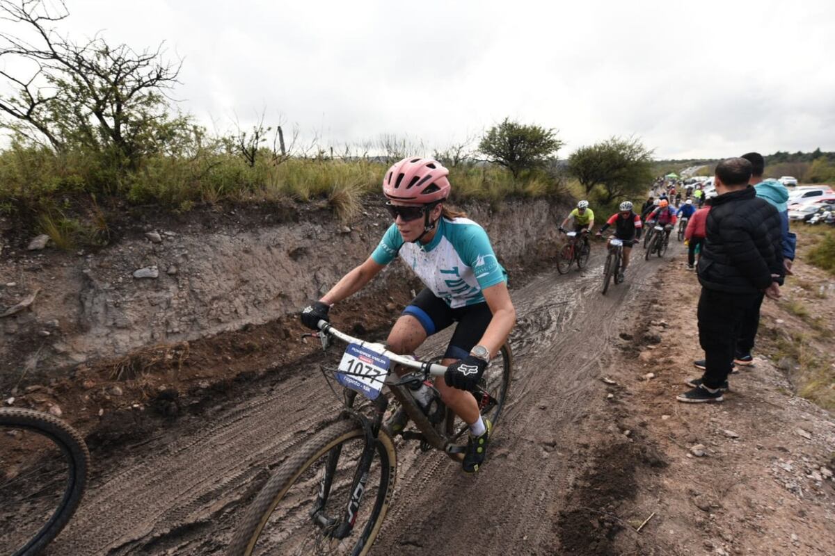 Desafío Río Pinto, día2. La competencia más convocante de MTB a nivel continental, con una inscripción de 5500 participantes, un récord histórico. (La Voz)