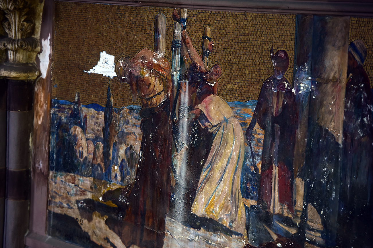 Marcela Mammana, experta en conservación y restauración de patrimonio mueble e inmueble relevará la semana próxima 30 murales que embellecen el interior de la Iglesia del Sagrado Corazón de los Padres Capuchinos en el inicio de un plan de restauración de las obras artísticas del arquitecto Augusto Ferrari