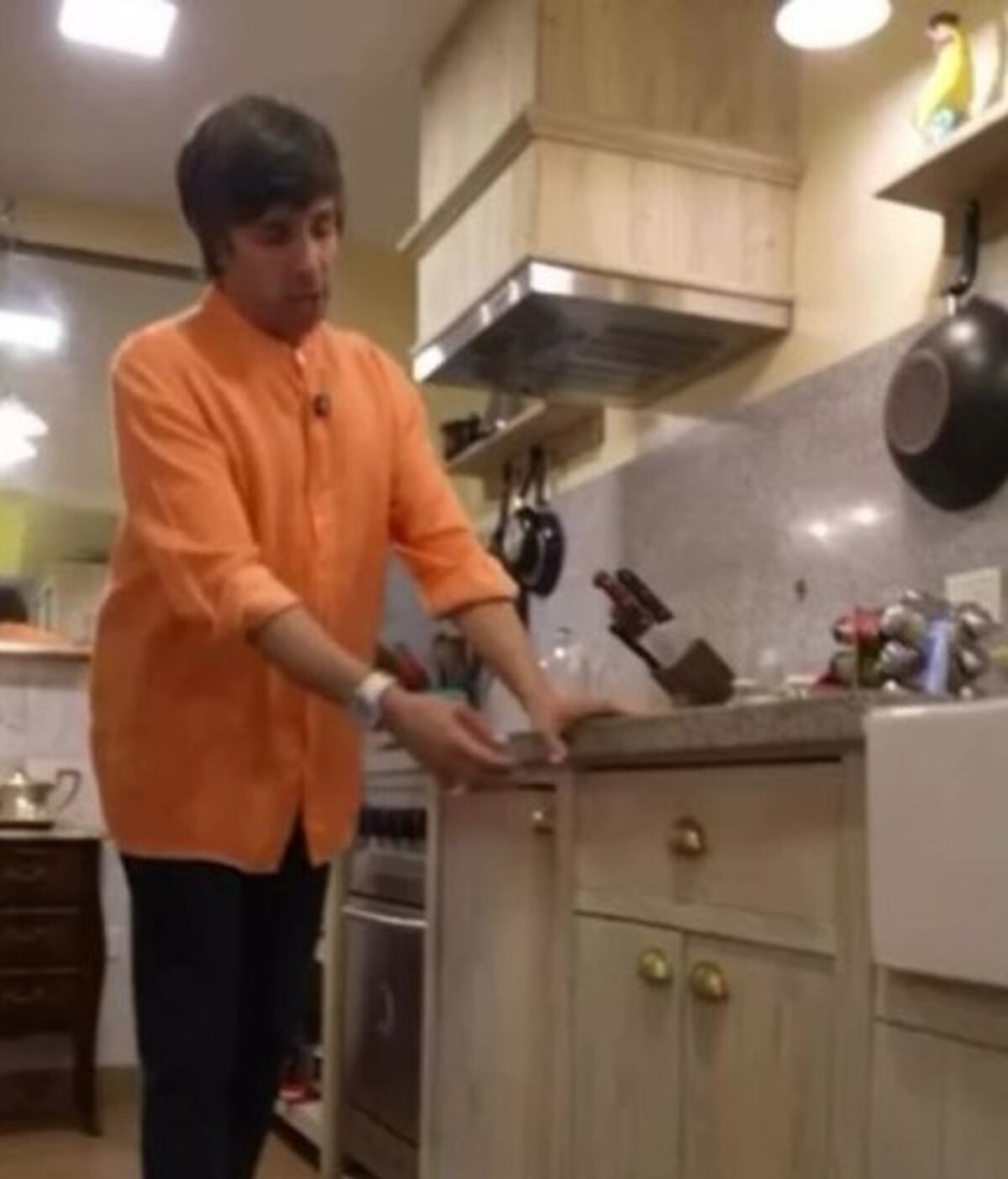 Robertito Funes Ugarte: descubrí su casa de campo en Buenos Aires, el refugio vintage adaptado para sus 10 perros rescatados