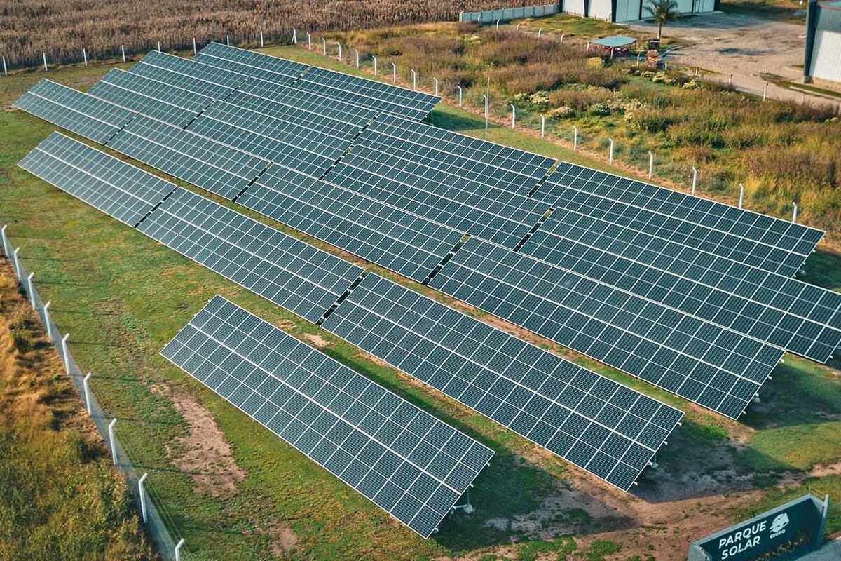 La normativa provincial contempla la figura del autoconsumo virtual, permitiendo generar y consumir energía de manera remota y en tiempo real.