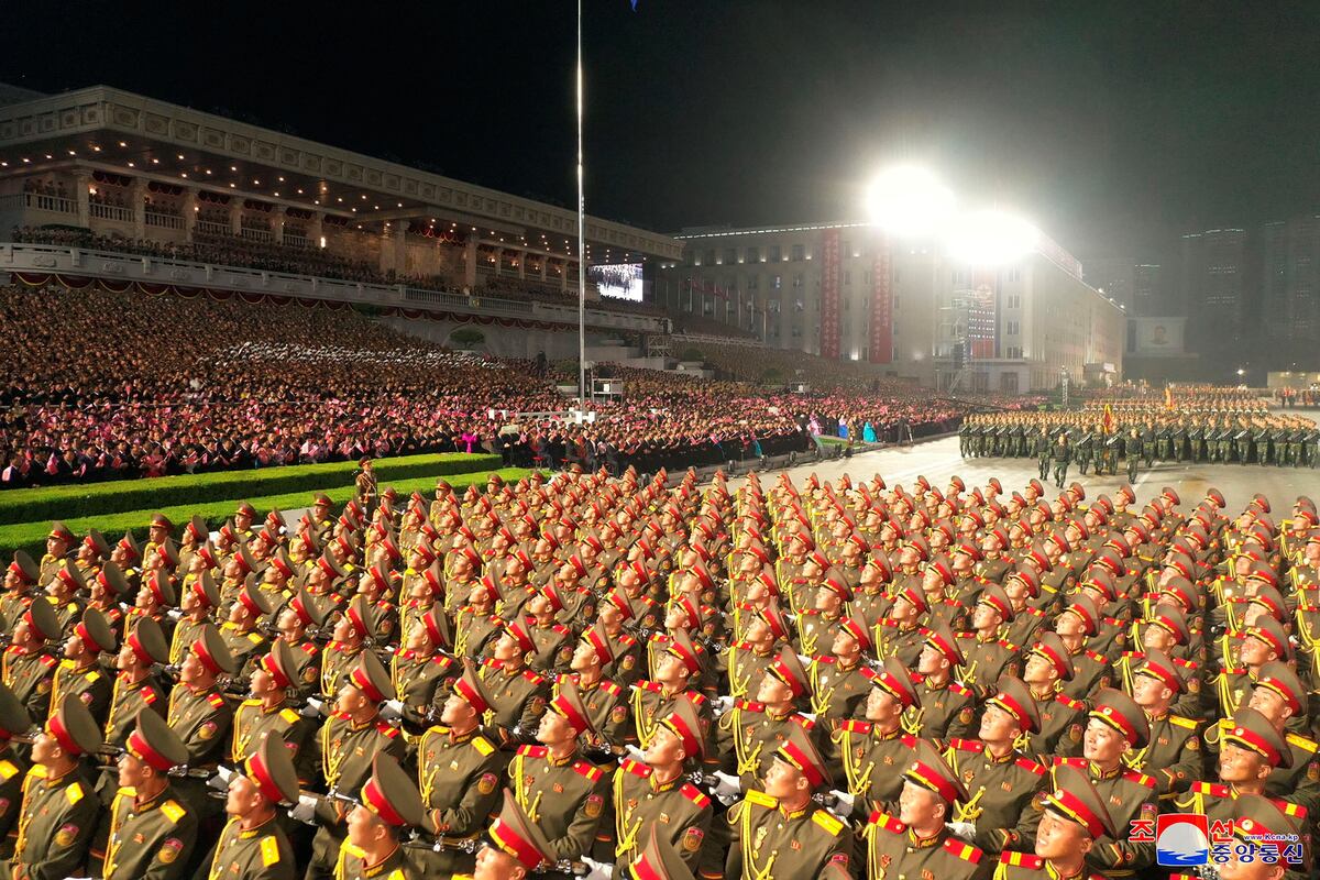 El impactante desfile militar en Corea del Norte (AP).