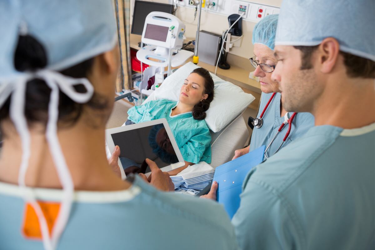 La complejidad de los estudios preoperatorios que se piden varían con el tipo de procedimiento y las condiciones del paciente.