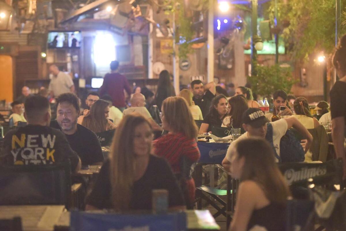 Vidón bar rafael nuñez gente reservas grupos despedida de fin de año
(Facundo Luque / La Voz)