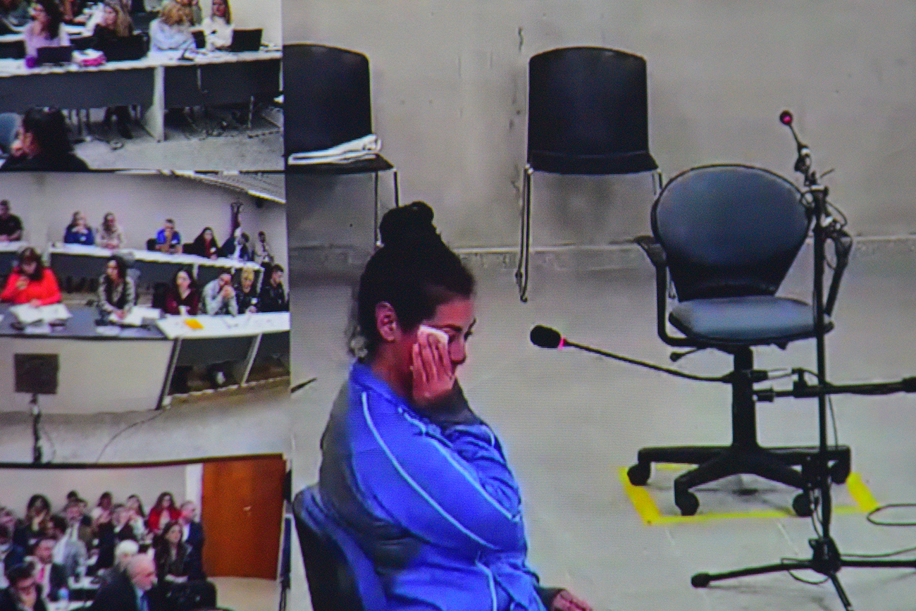 Declara Brenda Agüero en el juicio por las muertes de cinco bebés en el Hospital Neonatal en los Tribunales II de Córdoba. (Pedro Castillo / La Voz)