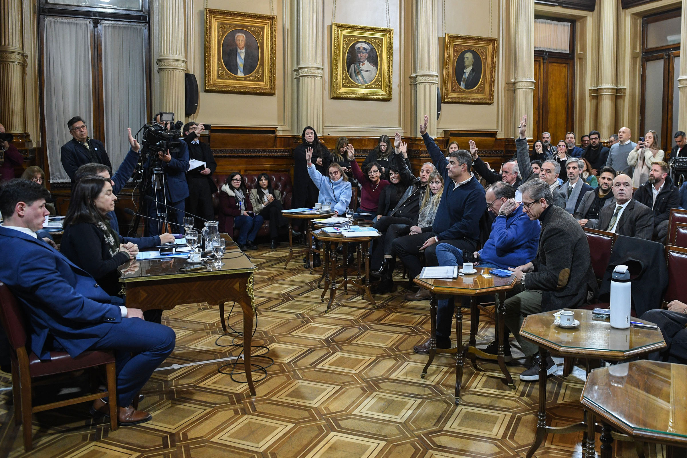 Reunión de la Comisión de Previsión y Seguridad Social, que preside la cordobesa Carmen Álvarez Rivero. (PRO)